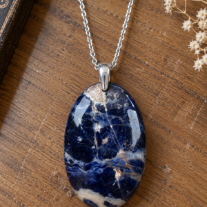 Collier en sodalite